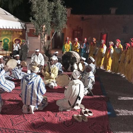 Auberge Restaurant Tissili " Oasis De Fint" المظهر الخارجي الصورة