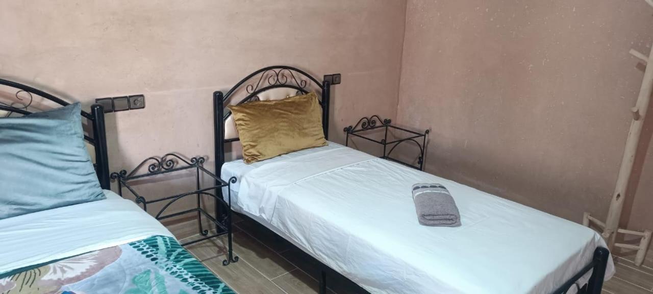 Auberge Restaurant Tissili " Oasis De Fint" المظهر الخارجي الصورة