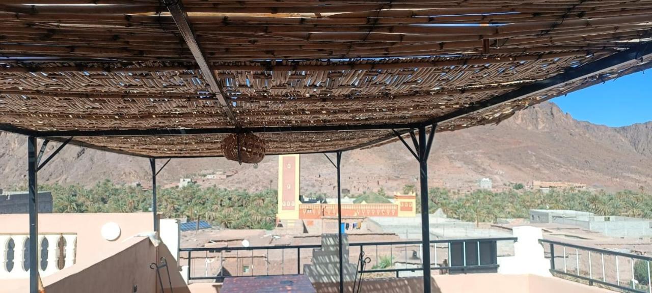 Auberge Restaurant Tissili " Oasis De Fint" المظهر الخارجي الصورة