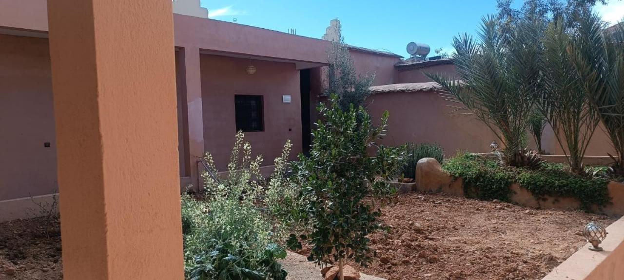 Auberge Restaurant Tissili " Oasis De Fint" المظهر الخارجي الصورة