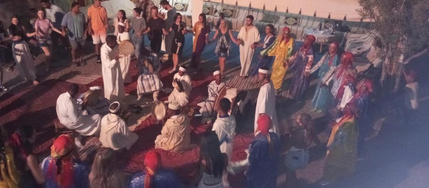 Auberge Restaurant Tissili " Oasis De Fint" المظهر الخارجي الصورة