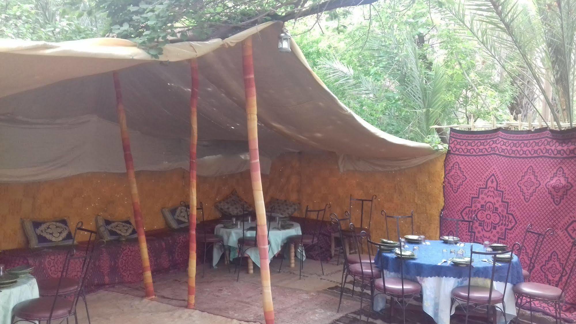 Auberge Restaurant Tissili " Oasis De Fint" المظهر الخارجي الصورة